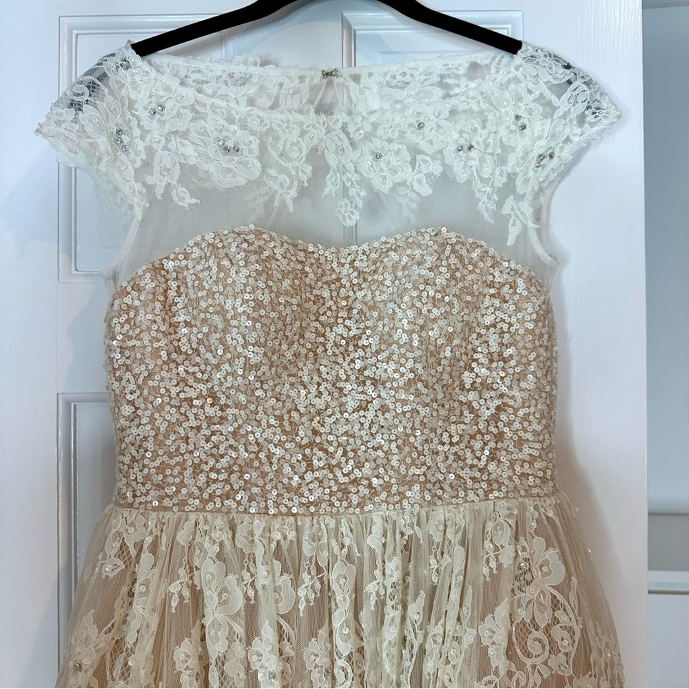 Sherri Hill Ivory mini sequin lace cocktail dress size 2 dress style #2957 - Picture 4 of 10